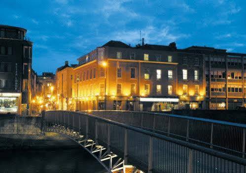 Fitzsimons Hotel Temple Bar Dublin Exterior foto